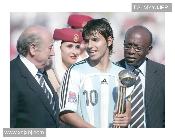 阿奎罗在历史足球球星排名中占据的重要地位与传奇表现分析