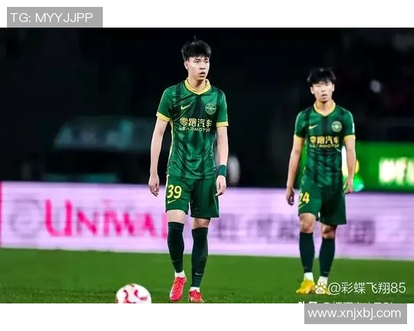 浙江足球王钰栋崛起为新星 打破困局助力球队腾飞